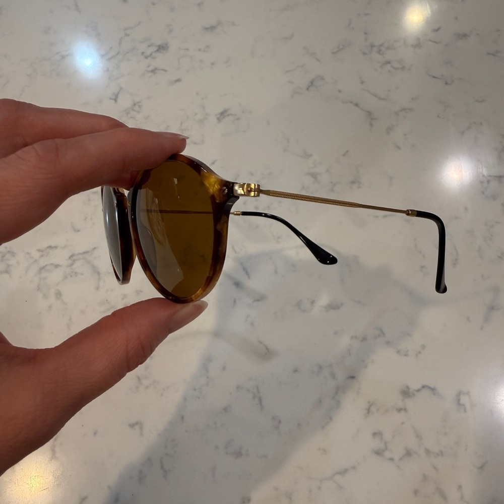 Ray-Ban Tortoise Brown Round Sunglasses - Picture 6 of 10